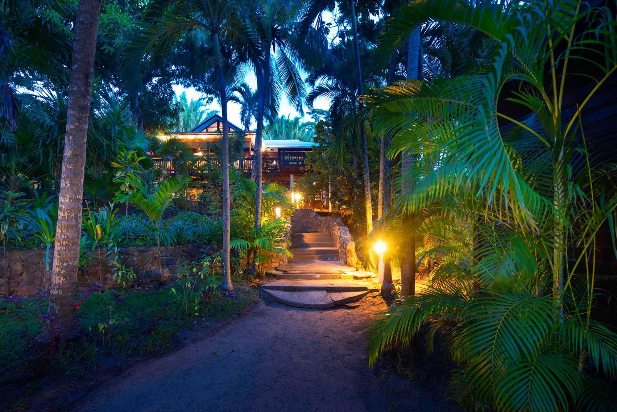 Puerta Azul Hotel Sandy Bay Eksteriør billede