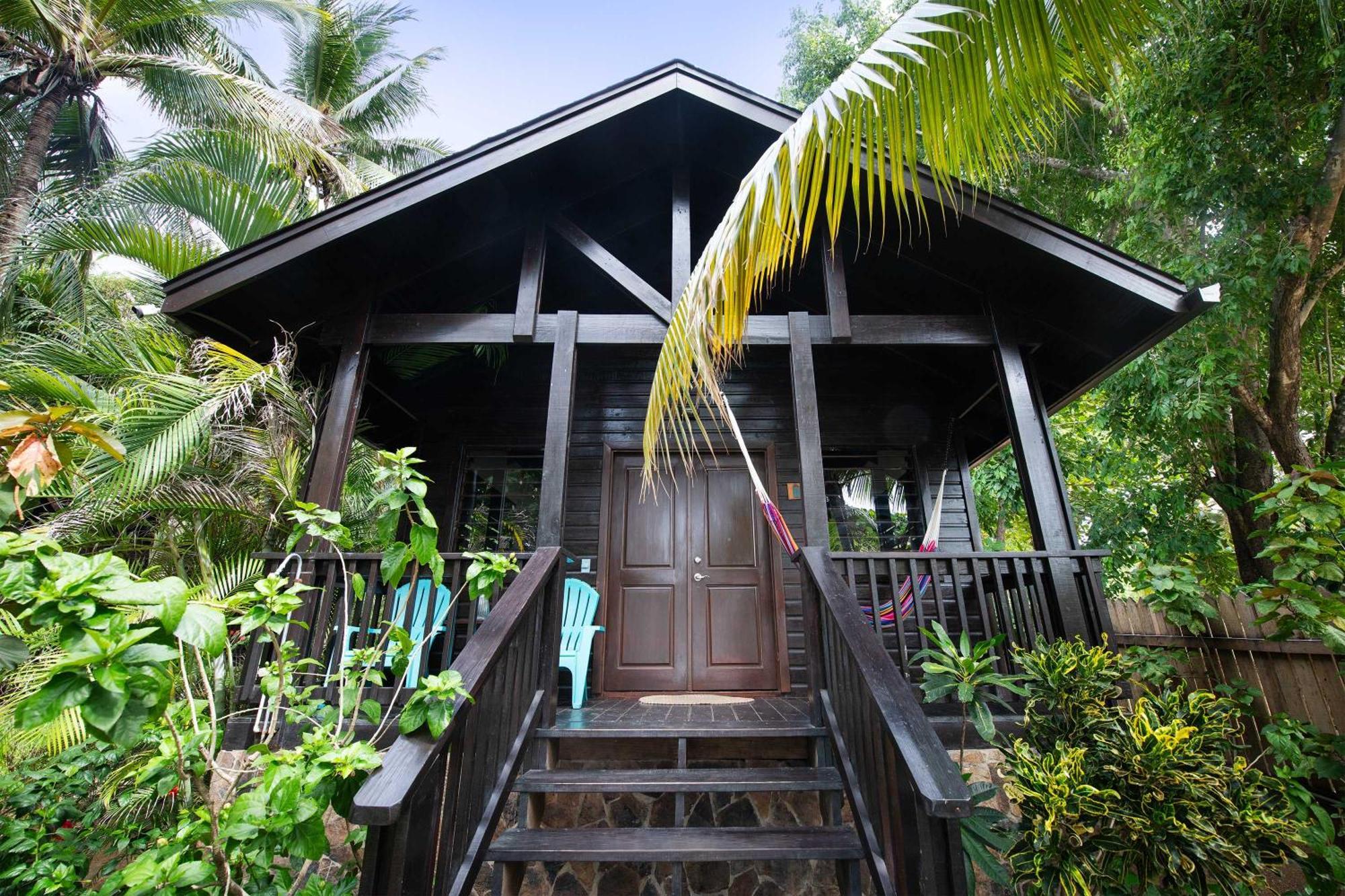 Puerta Azul Hotel Sandy Bay Eksteriør billede